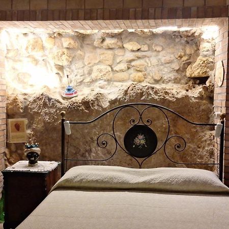 Guest House La Corte Normanna Шака Екстериор снимка